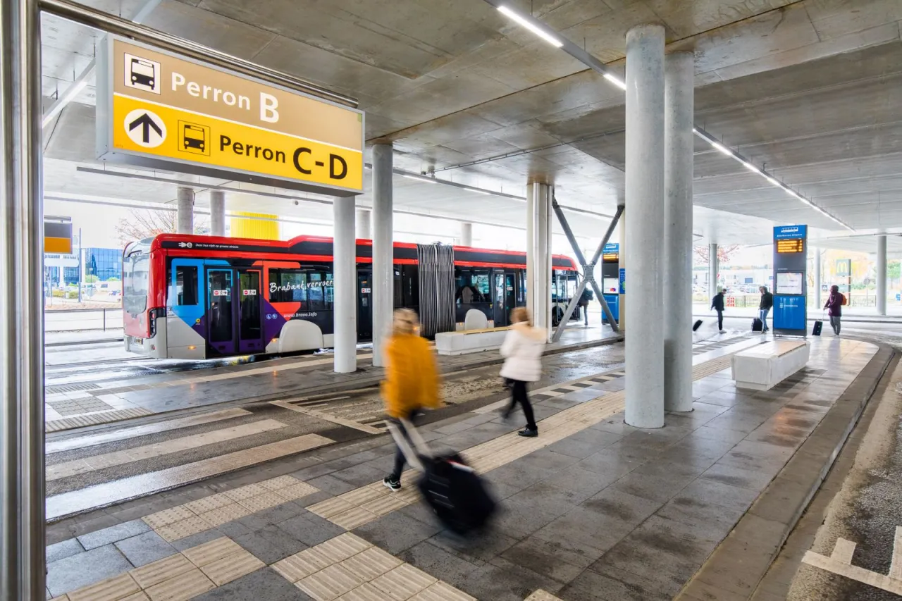 Przystanek FlixBus Eindhoven Airport P1