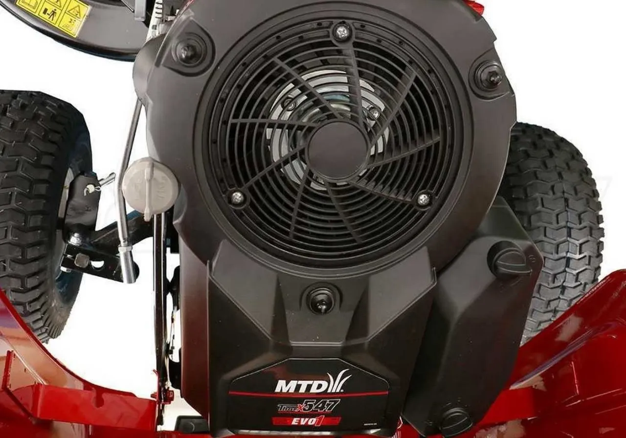 Traktorek kosiarka przekr&oacute;j silnika smarowanie