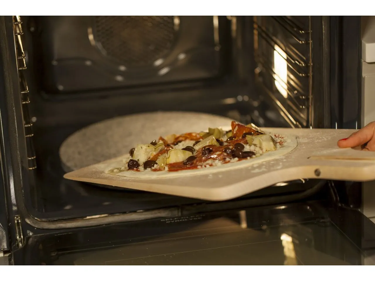 pęknięty kamień do pizzy