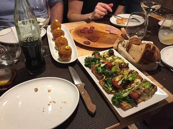 Zdjęcie Te&ograve;ric Taverna Gastron&ograve;mica: &iquest;Alta cocina catalana a precio accesible?