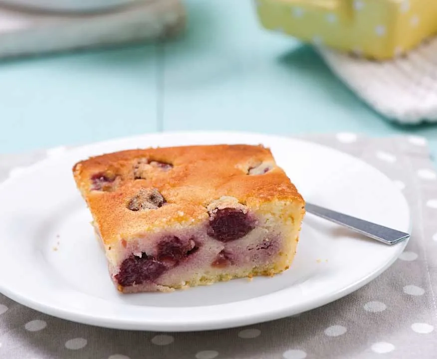 zapiekanka twarogowa na słodko z owocami