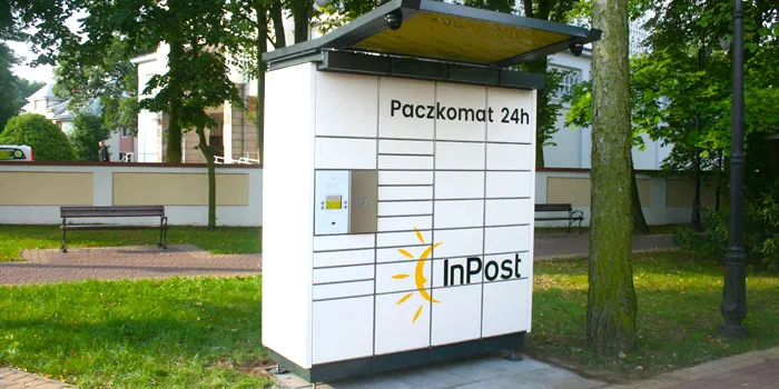 pierwszy paczkomat inpost