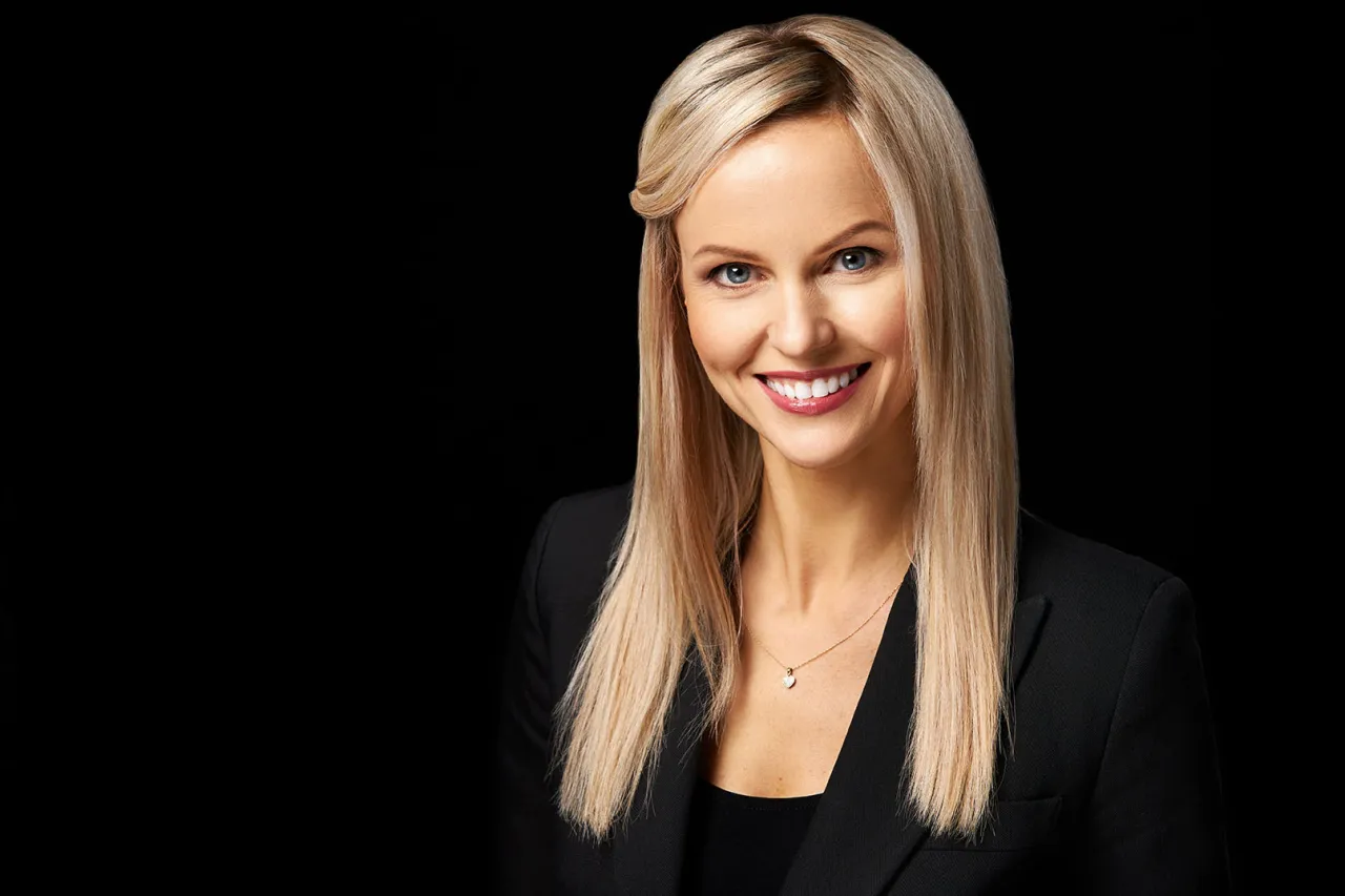 jednolite tło do zdjęć biznesowych w domu