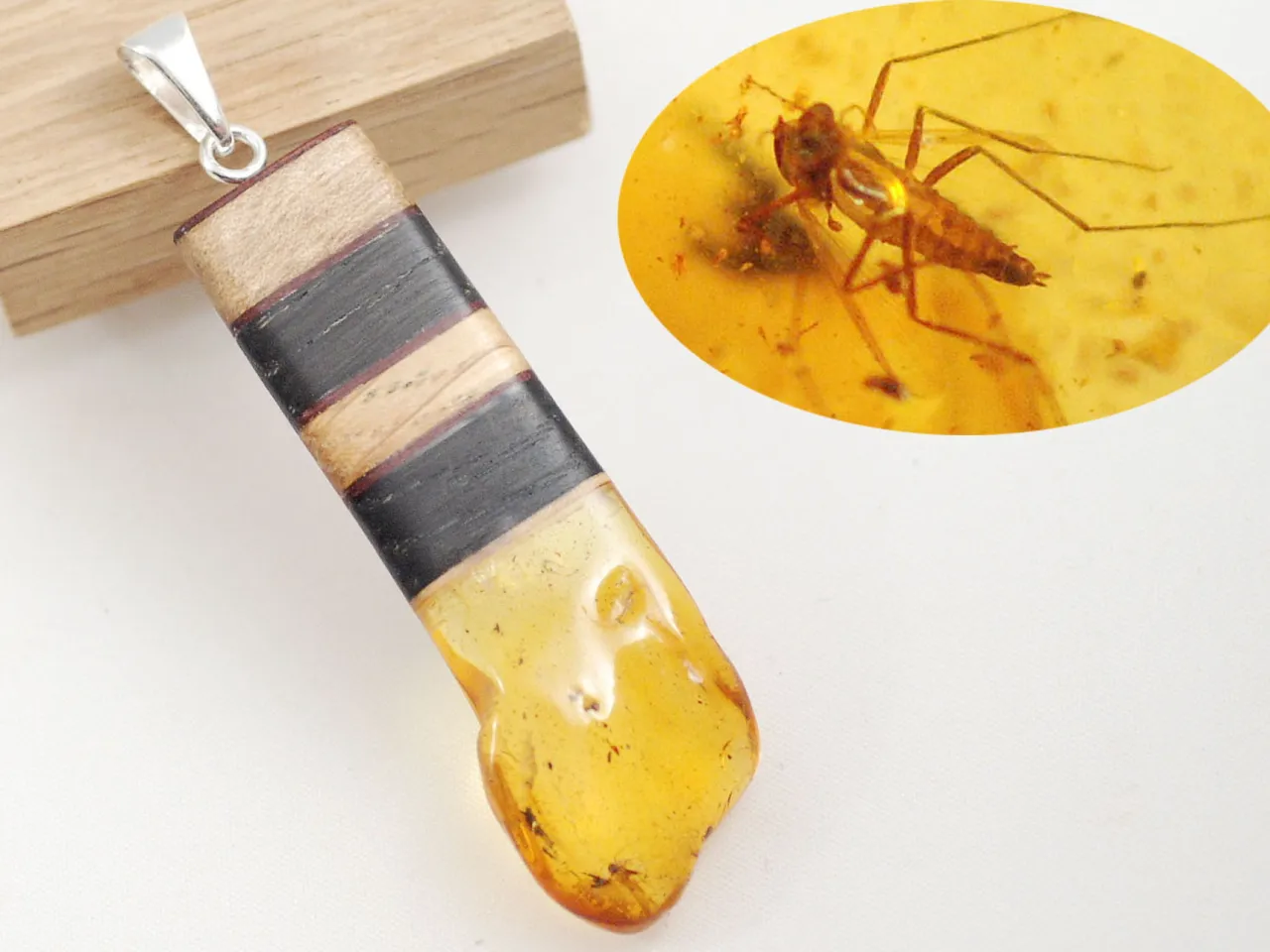 bursztyn inkluzja owad