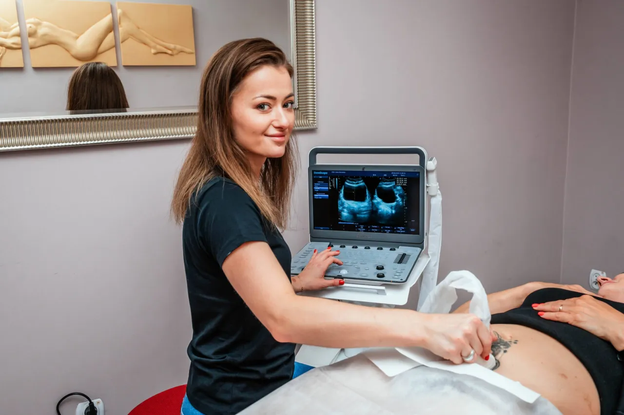 fizjoterapeuta uroginekologiczny badanie palpacyjne brzucha