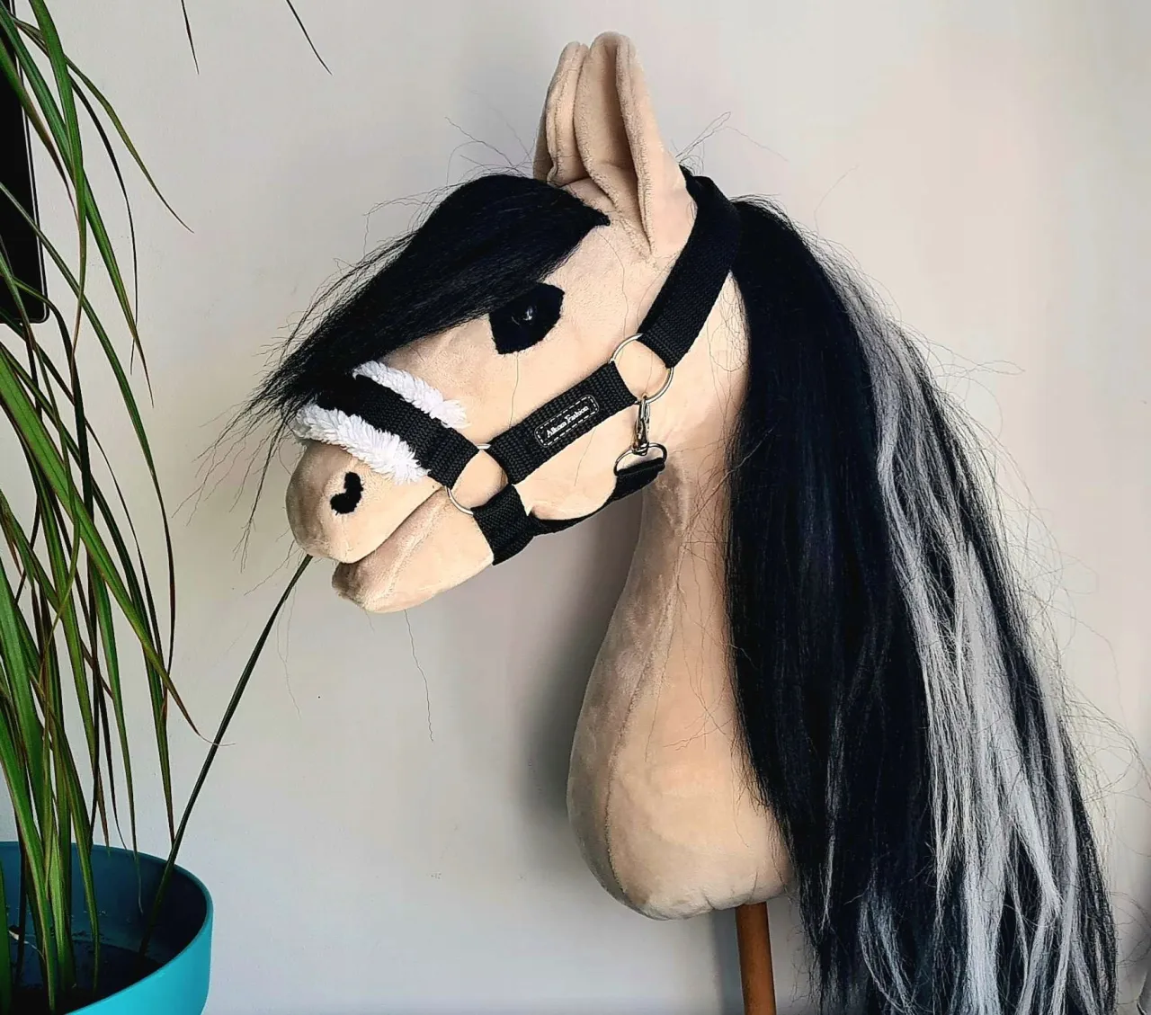 różne style grzywy i oczu hobby horse