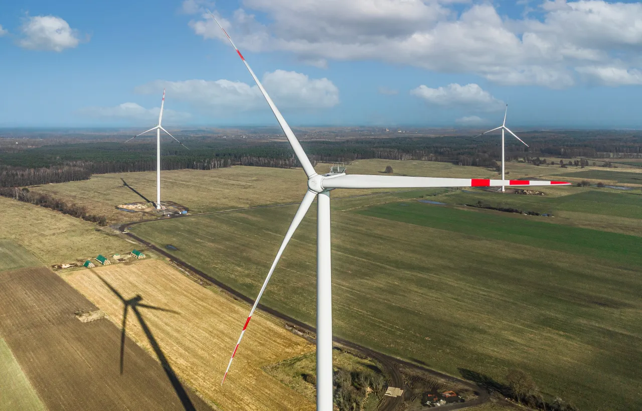 Zdjęcie Sprzedaż energii z elektrowni wiatrowej - zyski i strategie dla inwestorów