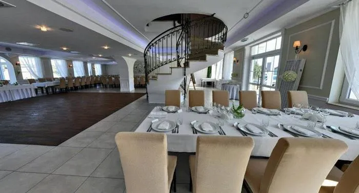 Zdjęcie Dworek Rajska Góra – idealne miejsce na wesele i relaksujące noclegi