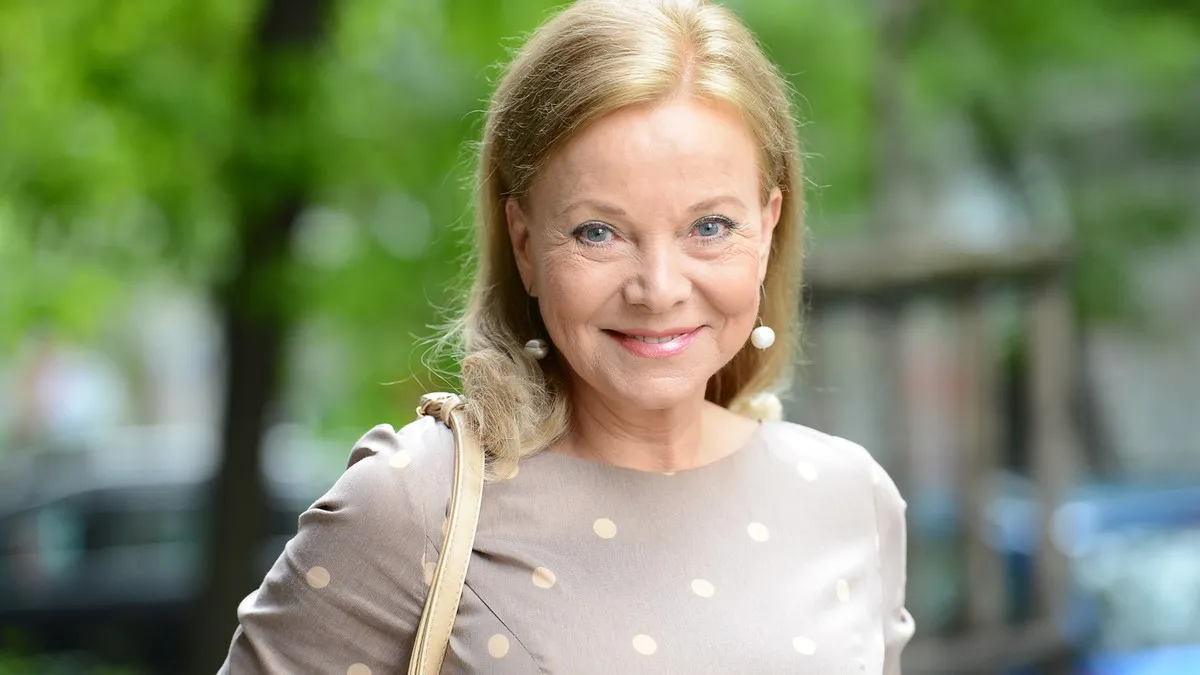Zdjęcie Laura Łącz wiek: jak aktorka zdefiniowała młodość i wiek w życiu.