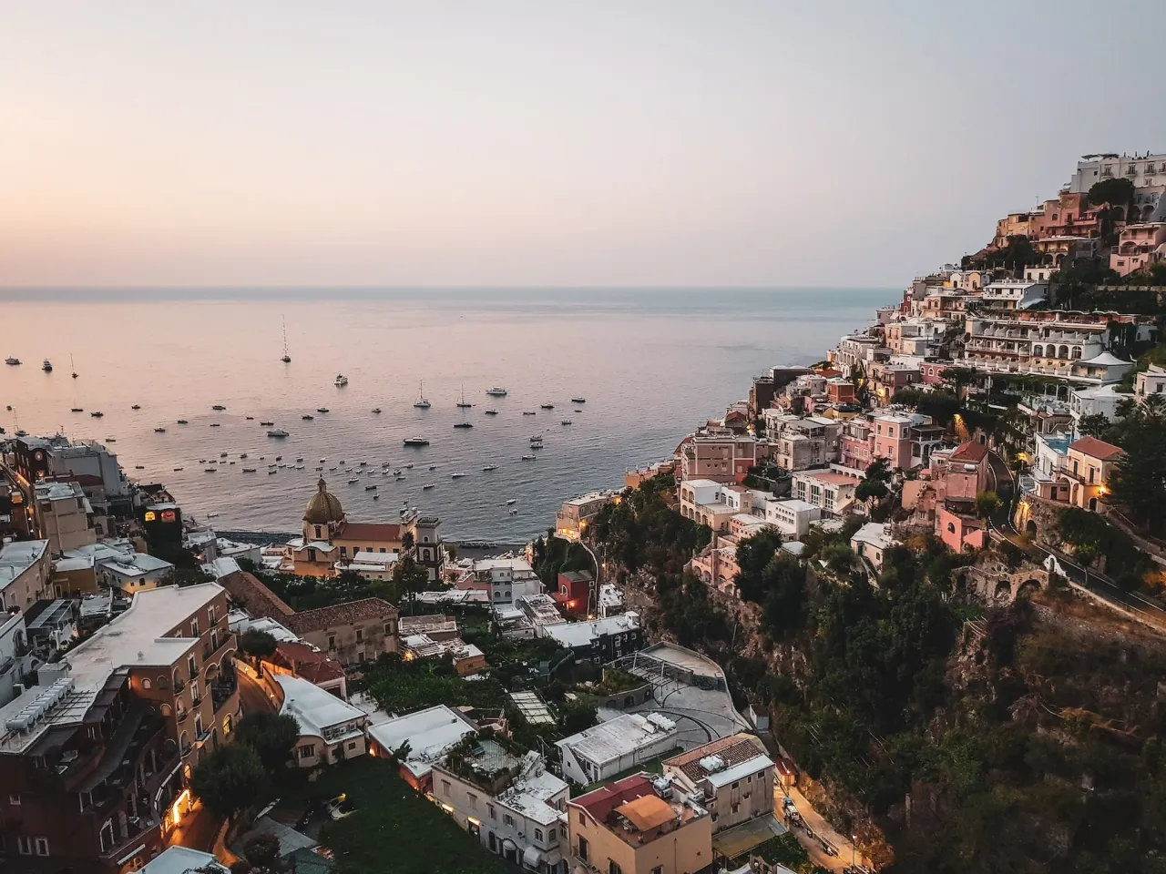 Zdjęcie  Positano we Włoszech - najpiękniejsze miasto nad Morzem Tyrreńskim