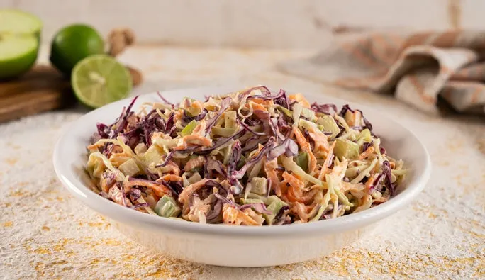Zdjęcie Ensalada de col para cenar: receta fácil y deliciosa que sorprende