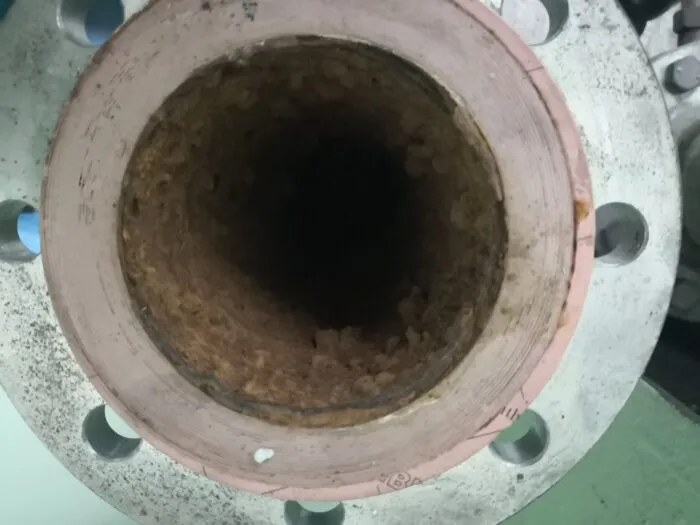 Zdjęcie Jak skutecznie i bezpiecznie rozpuścić kamień w rurach?