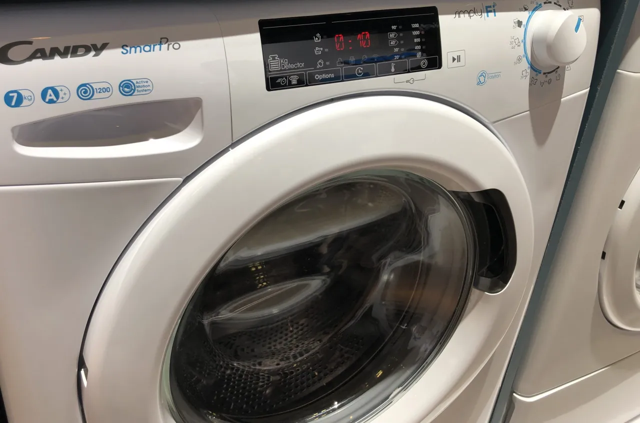 Zdjęcie Jak otworzyć zablokowane drzwi od pralki Beko - proste sposoby na rozwiązanie problemu
