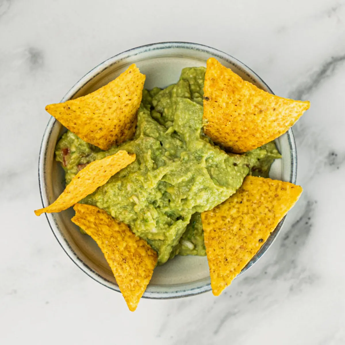 Zdjęcie Cómo se hace el guacamole para nachos que sorprenderá a todos