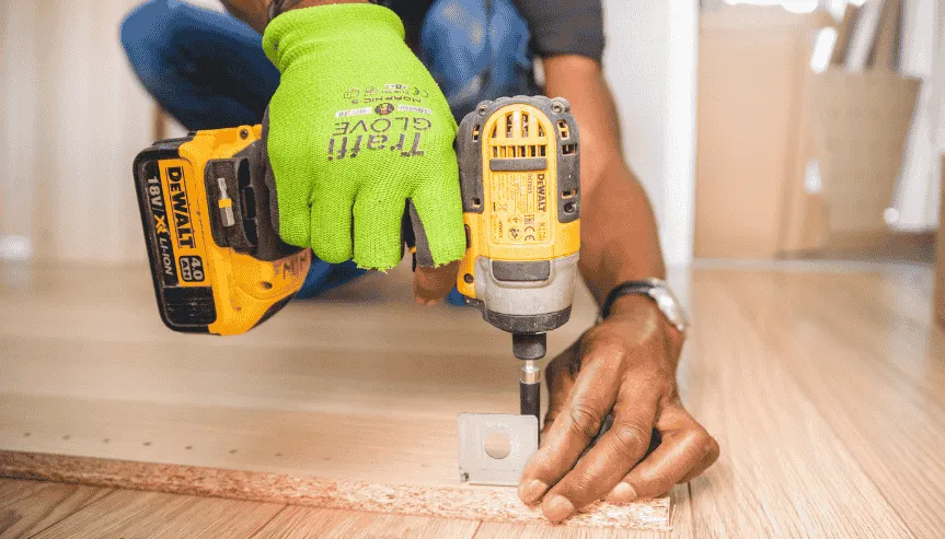 Zdjęcie Czy wiertarka można wkręcać wkręty? Oto, co musisz wiedzieć