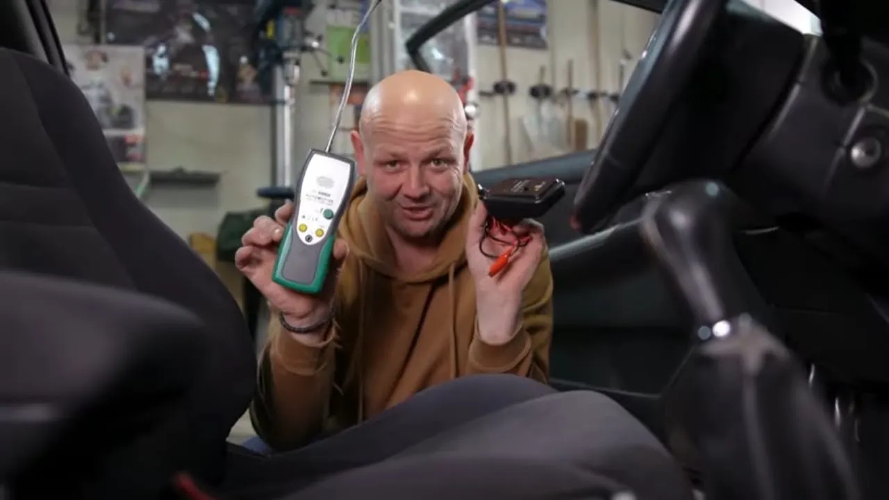 Zdjęcie Jak sprawdzić przewody elektryczne w samochodzie, aby uniknąć kosztownych napraw