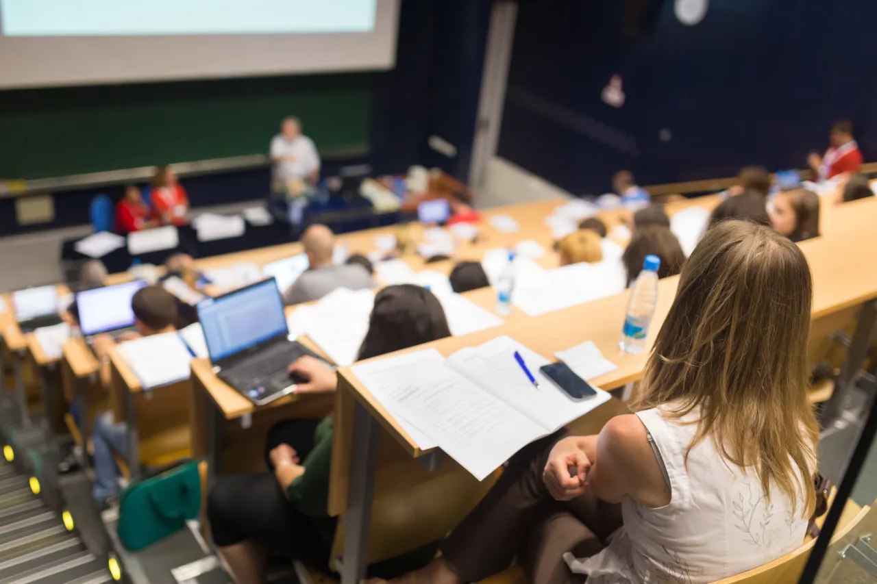 Zdjęcie Kiedy są wyniki rekrutacji na studia? Nie przegap ważnych dat!
