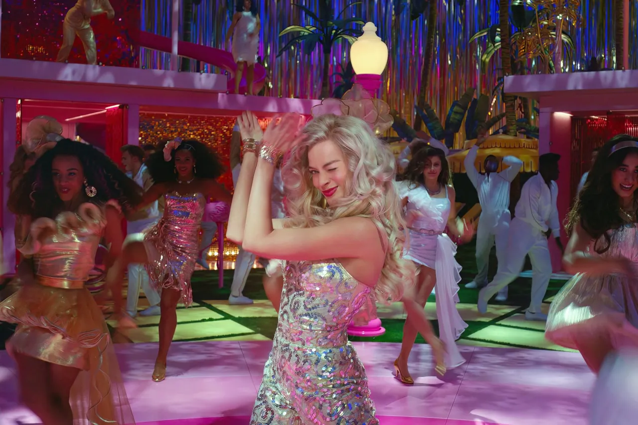 Zdjęcie Muzyka z filmu Barbie: Odkryj najlepsze utwory i artystów soundtracku