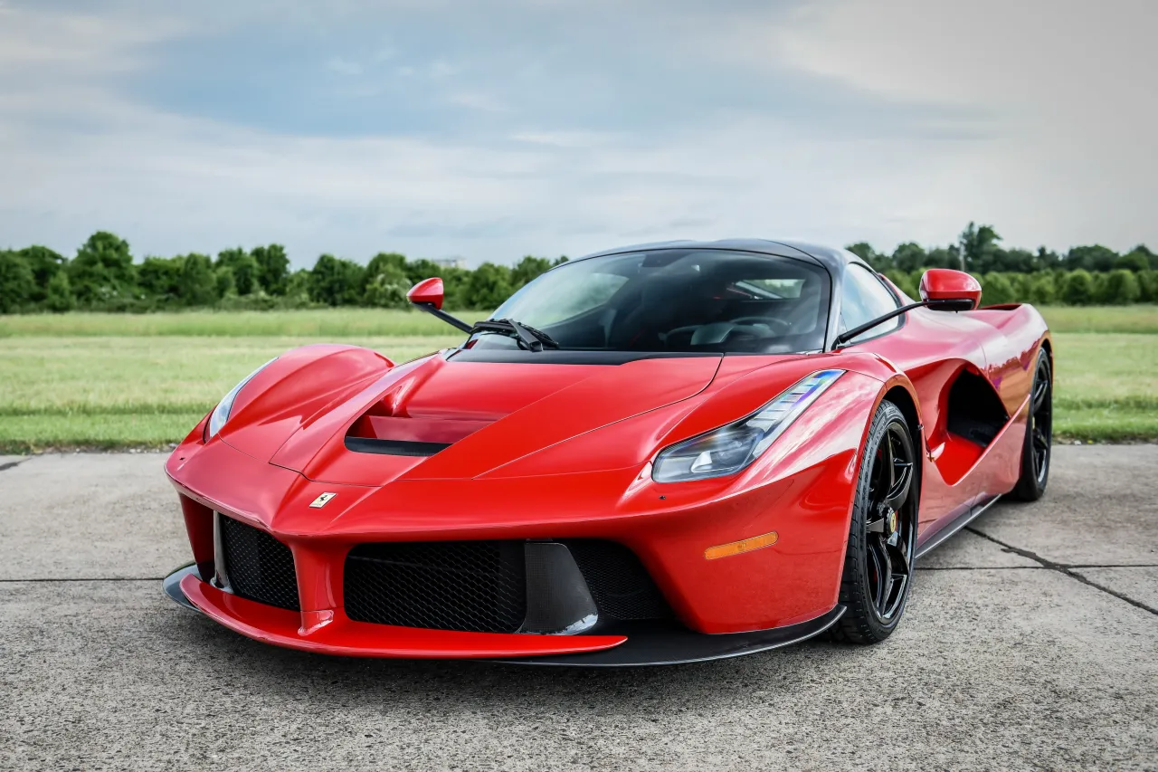 Zdjęcie Ile kosztuje Ferrari LaFerrari? Ceny, które mogą zaskoczyć
