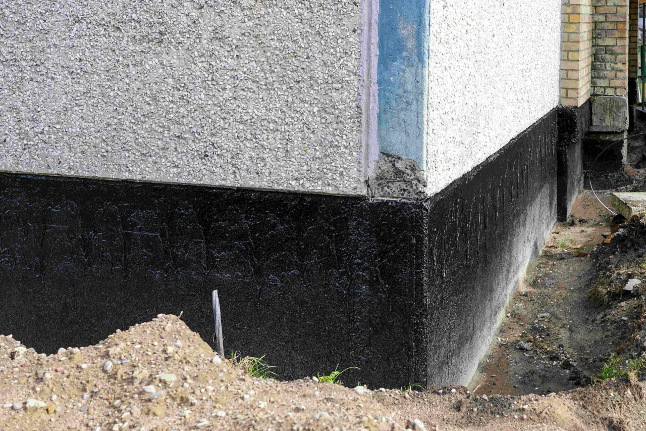 Zdjęcie Jak skutecznie ocieplić fundament w starym domu i uniknąć utraty ciepła?