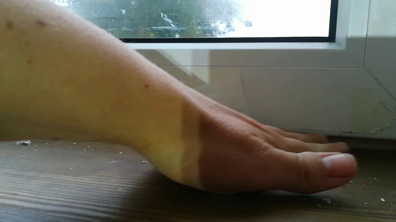 Zdjęcie Jak usunąć folię z okien PCV bez uszkodzeń i frustracji