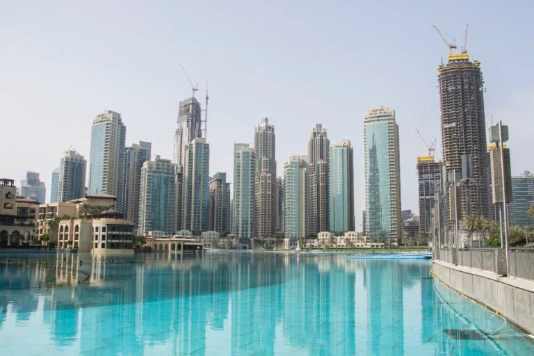 Zdjęcie Gdzie jest Dubaj w jakim kraju? Odkryj jego niezwykłą lokalizację