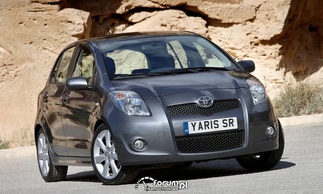 Zdjęcie Toyota Yaris 2 - jaki silnik wybrać, by uniknąć wysokich kosztów?