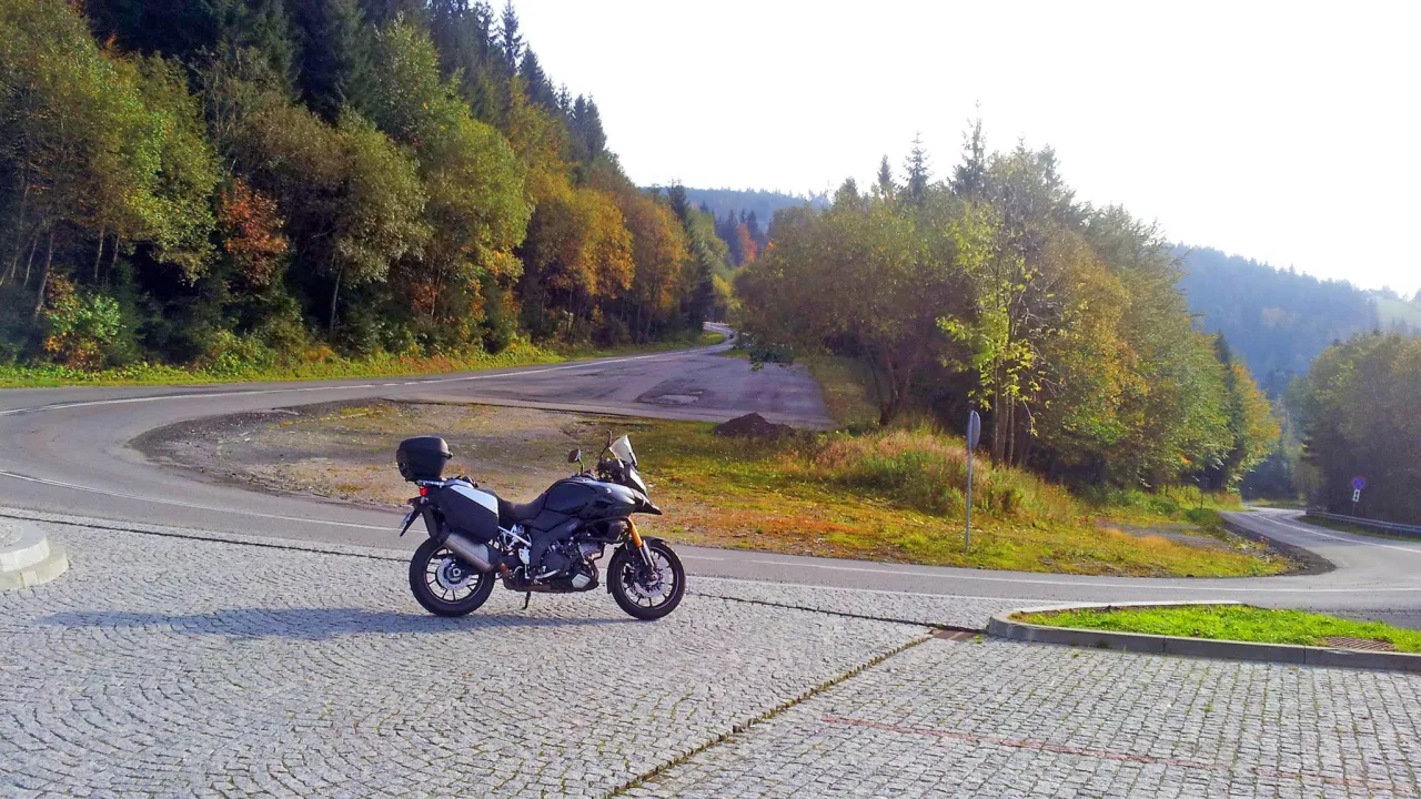 Zdjęcie Najpiękniejsze trasy motocyklowe w zachodniopomorskim, które musisz poznać