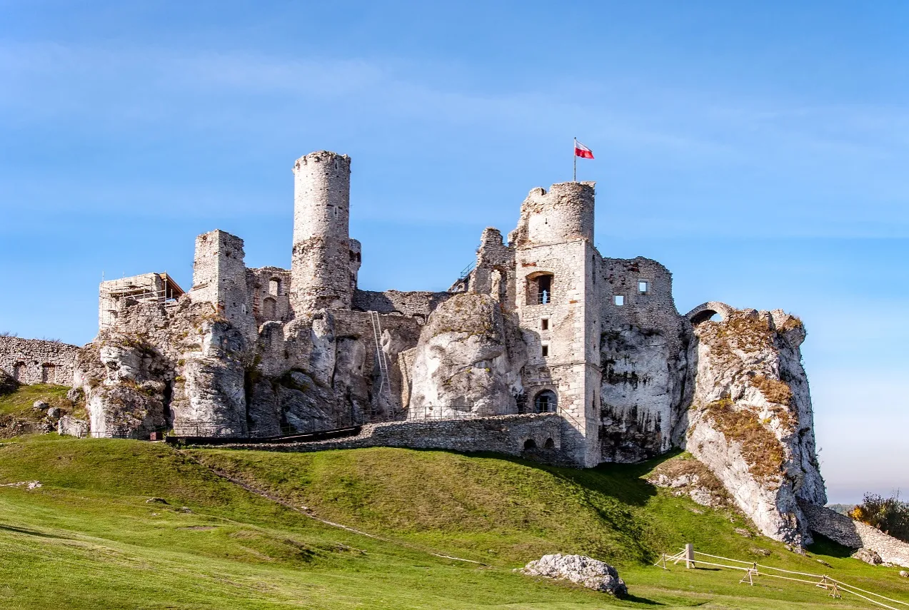 Ruiny zamku na Szlaku Orlich Gniazd