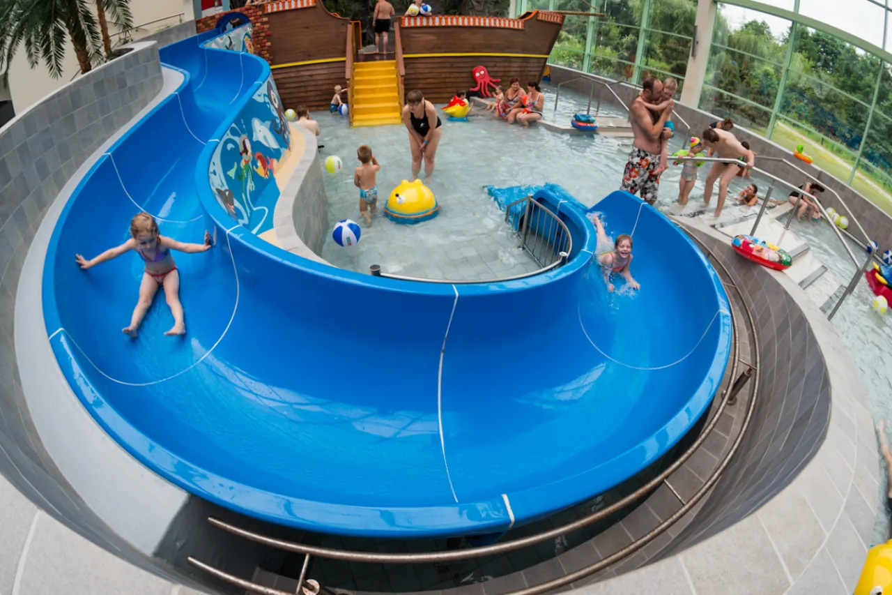 Aquadrom Ruda Śląska zjeżdżalnie i baseny