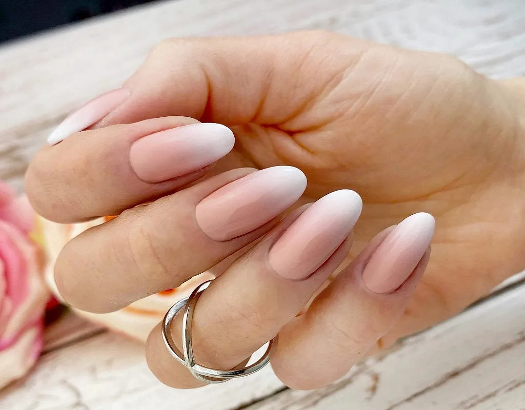 french manicure baby boomer milky nails