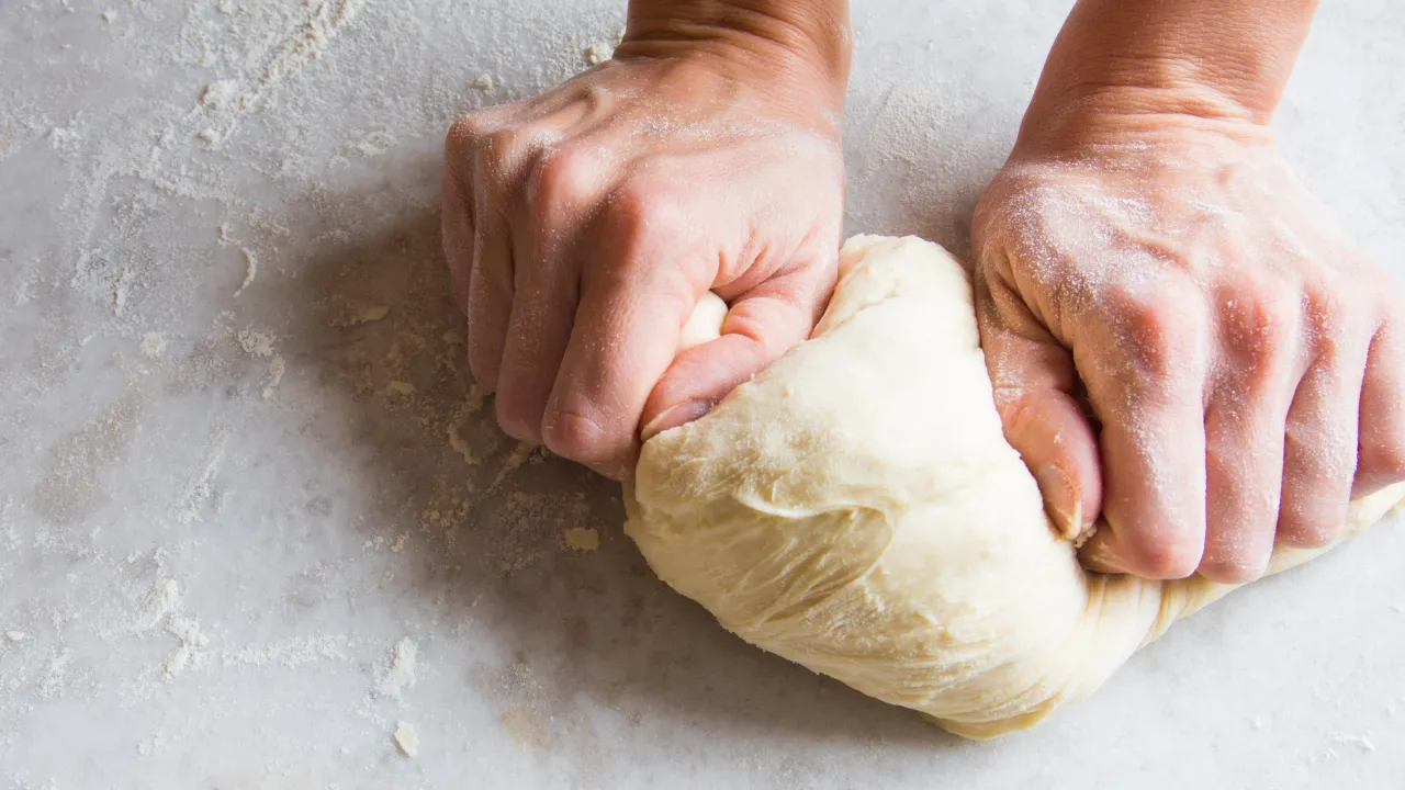 Pâte à pizza maison texture