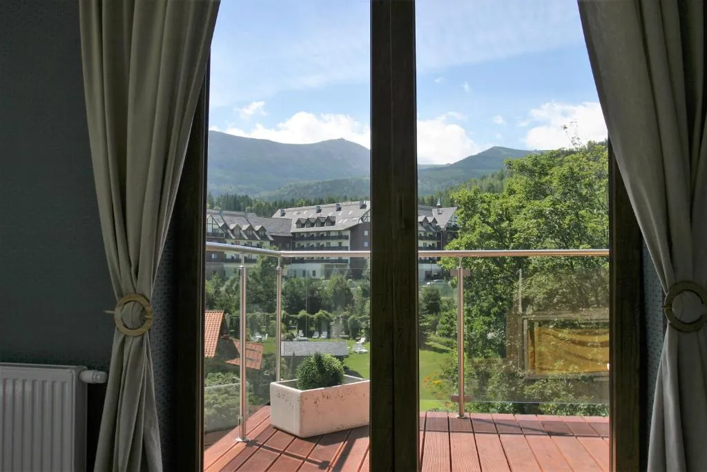 Karpacz noclegi widok na g&oacute;ry