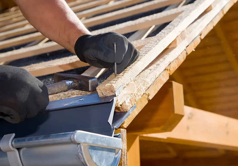 demontaż starego dachu