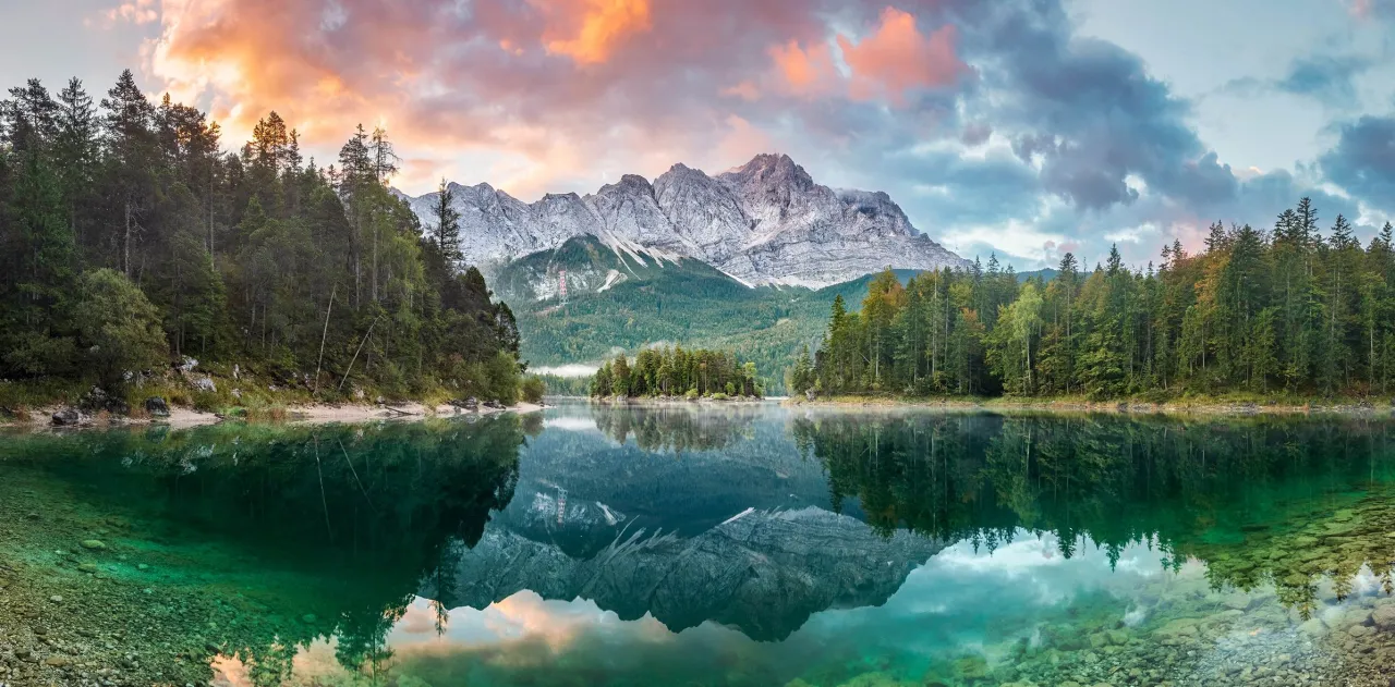 Berge und Meer Reisearten Vielfalt