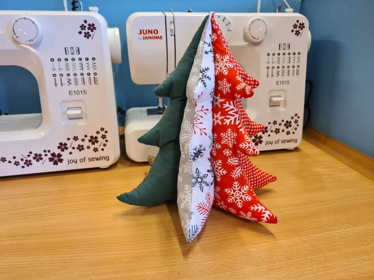 materiały i narzędzia do szycia ozd&oacute;b świątecznych