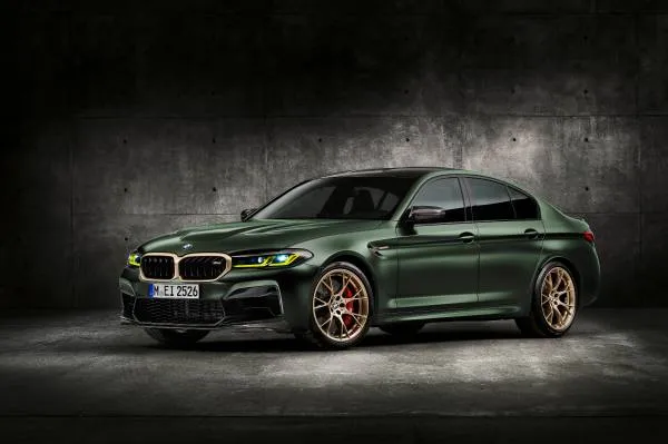 BMW M5 CS F90