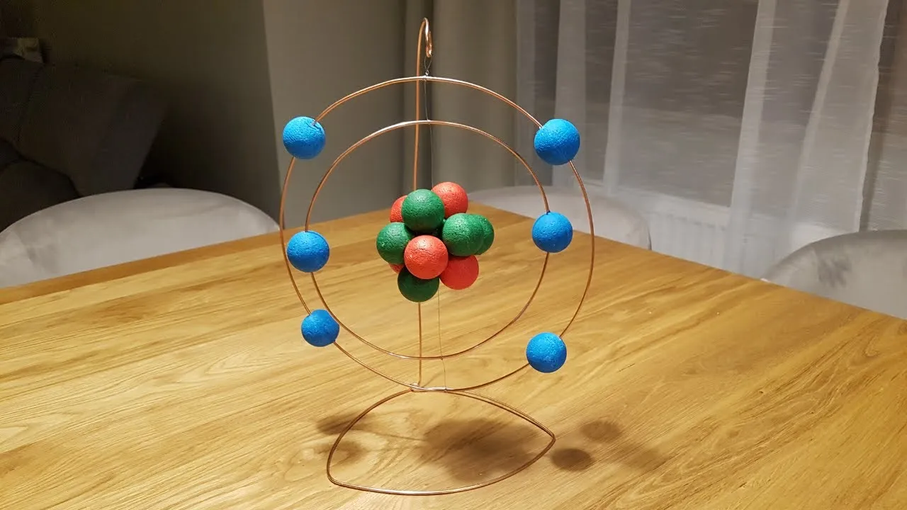 Przykłady modeli atomów wodoru helu węgla tlenu chloru