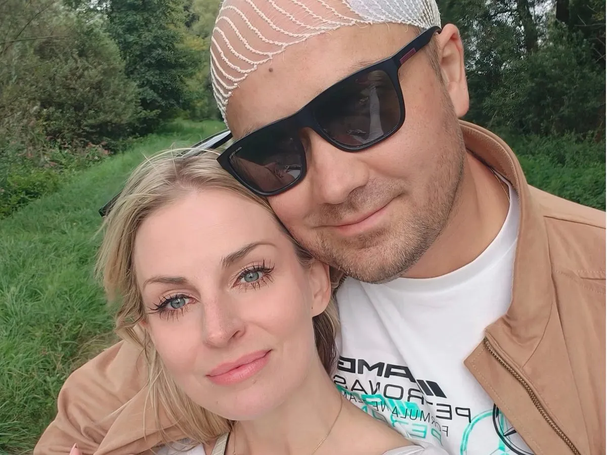 Adrian i jego ukochana, para ze