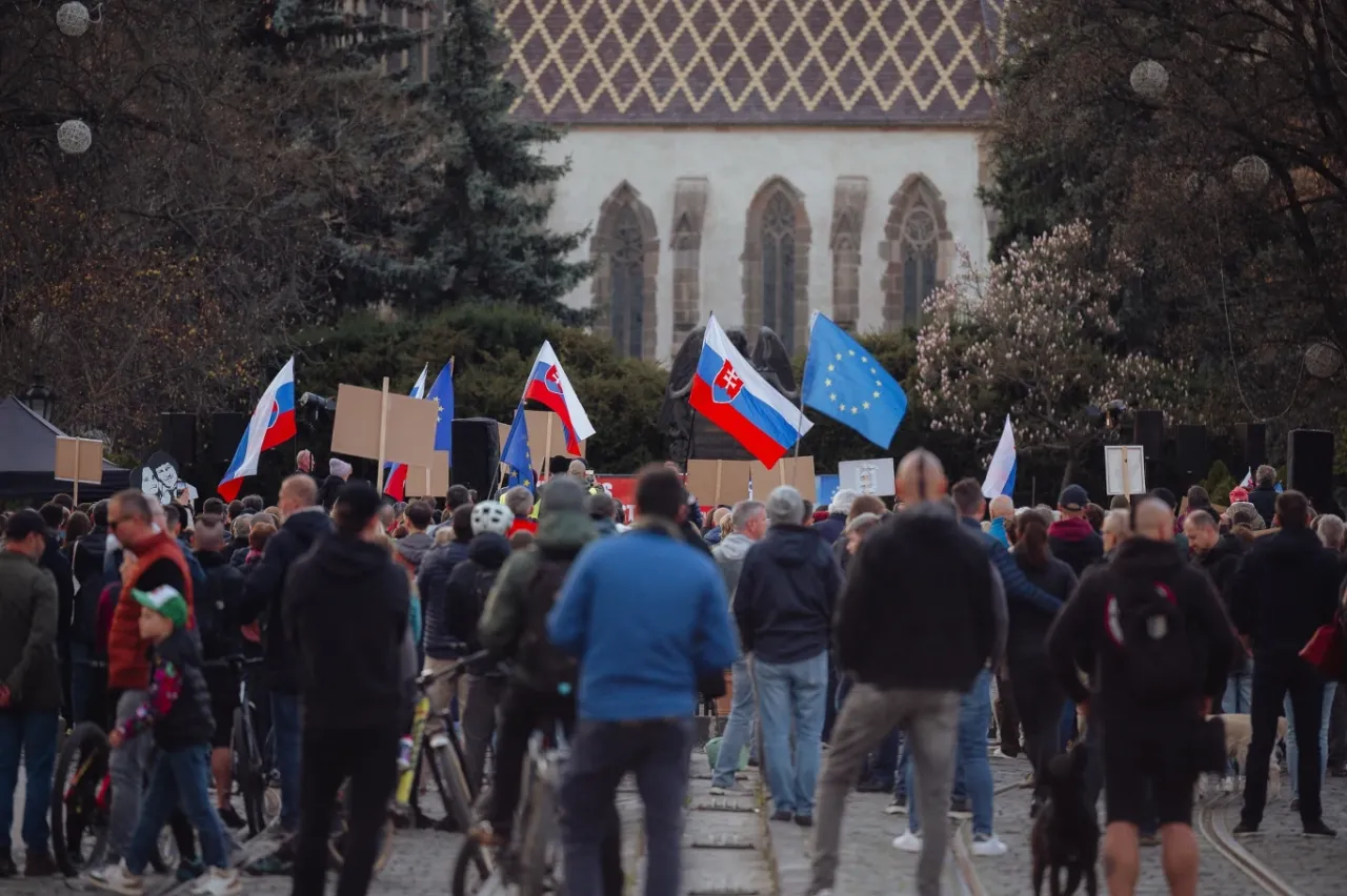 flagi Słowenii Słowacji Rosji por&oacute;wnanie