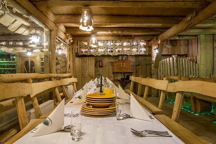 Kościelisko karczma regionalna wnętrze