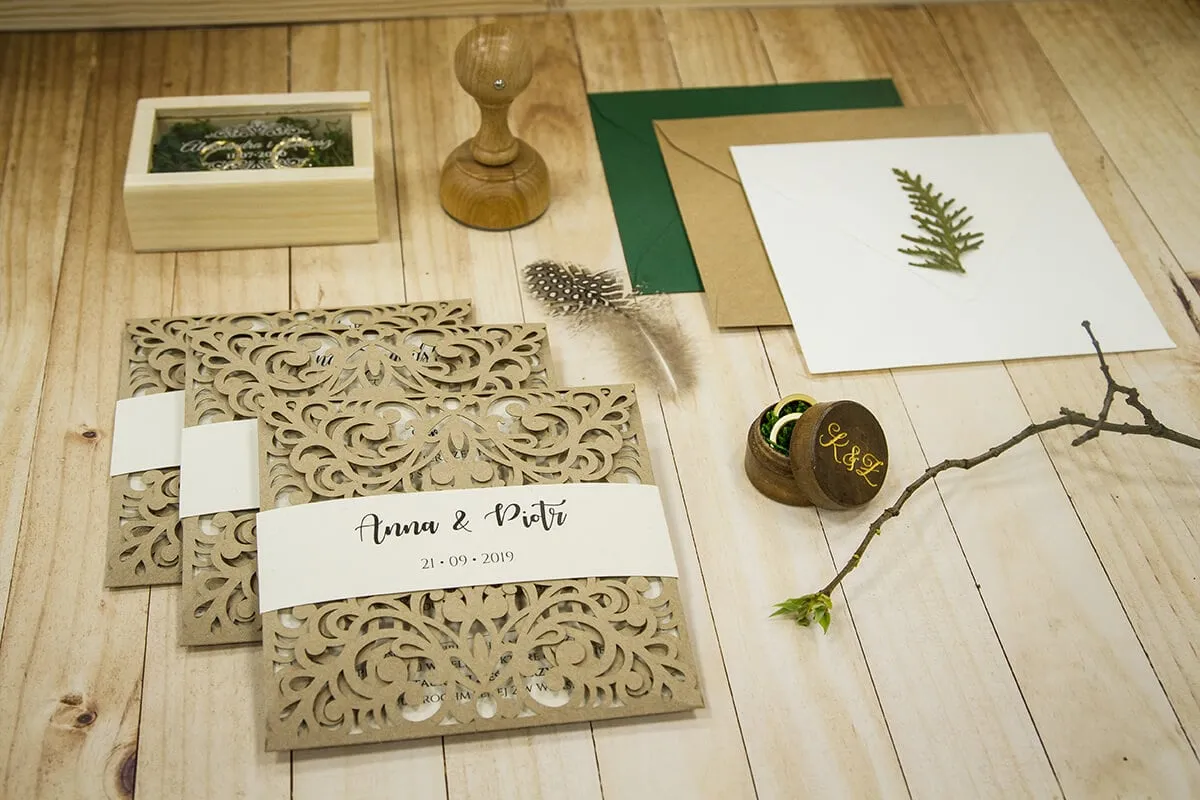 Zdjęcie Jak zaadresować kopertę na ślub, aby uniknąć faux pas i błędów