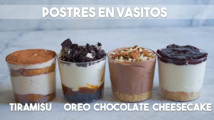 Postres modernos en vasos individuales