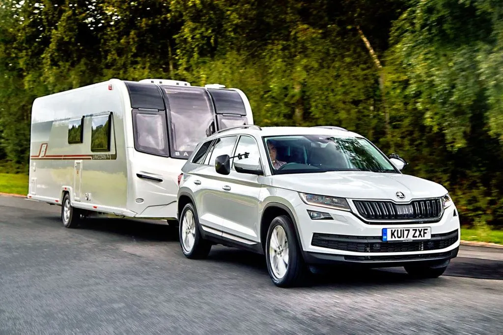 najlepsze samochody do holowania przyczepy ranking