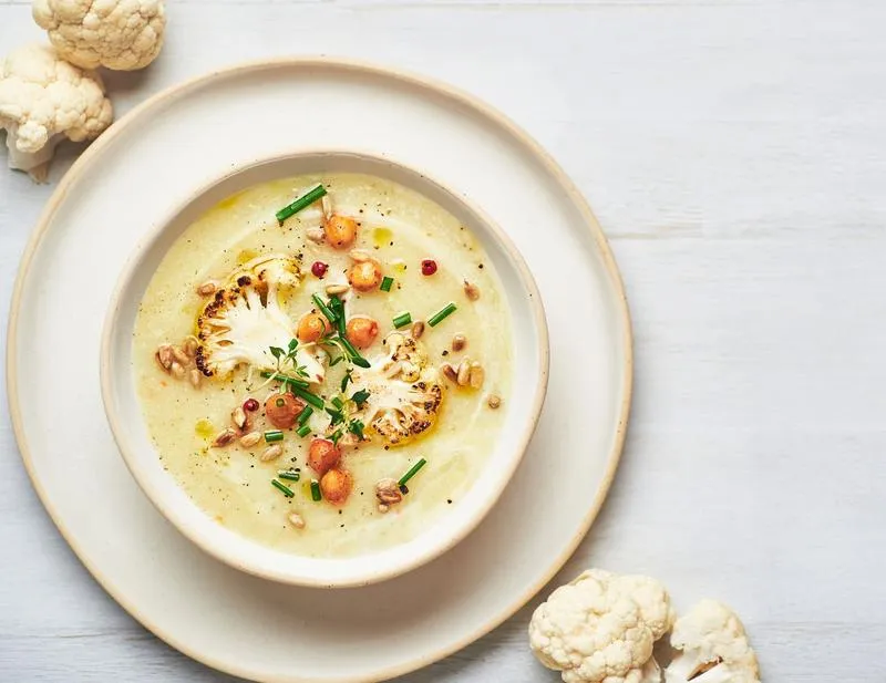 egzotyczne przyprawy do zupy kalafiorowej, kurkuma curry chili