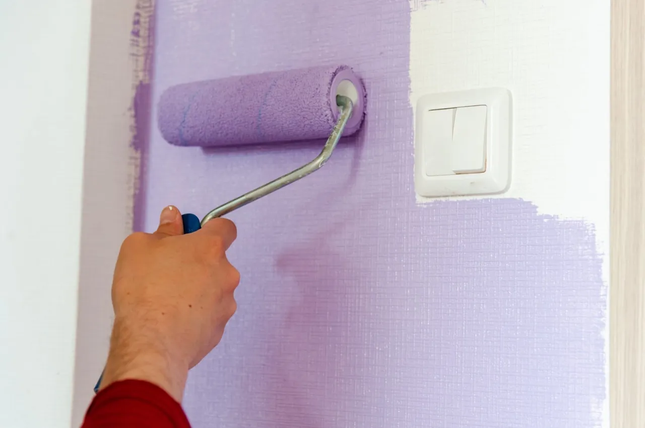 Malowanie ściany wałkiem technika W M