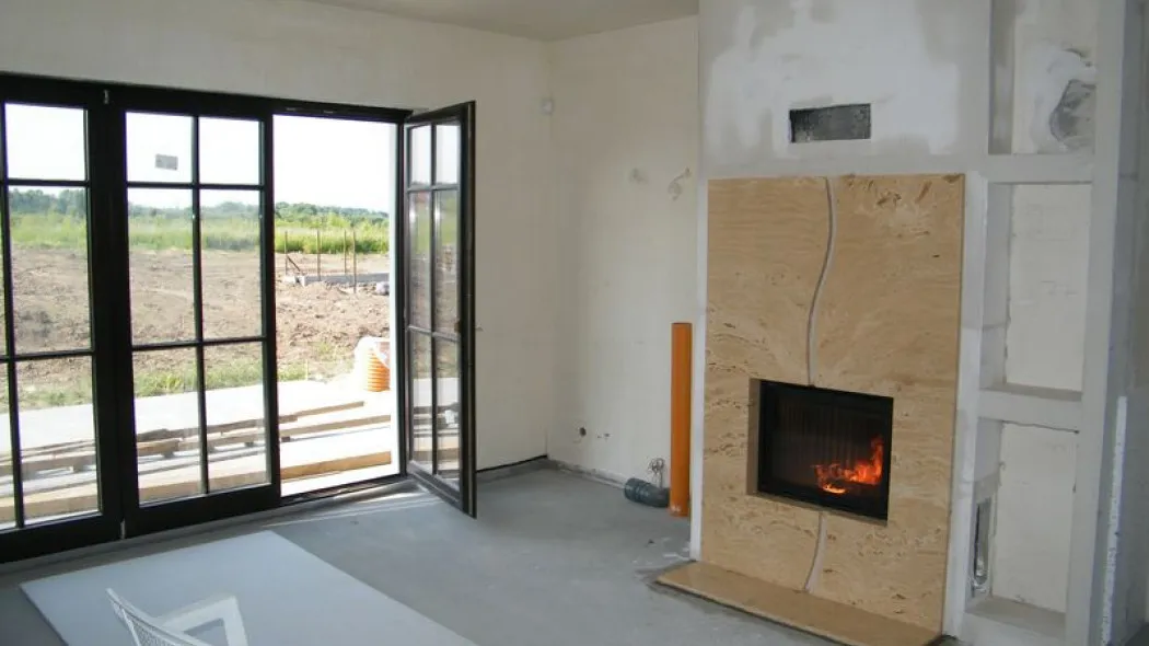 dymiący kominek problem