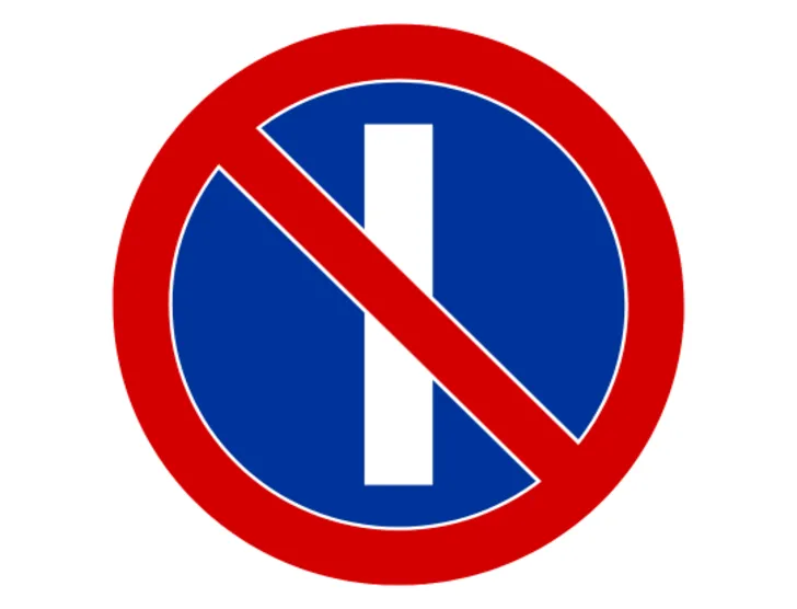 znak zakaz postoju holowanie