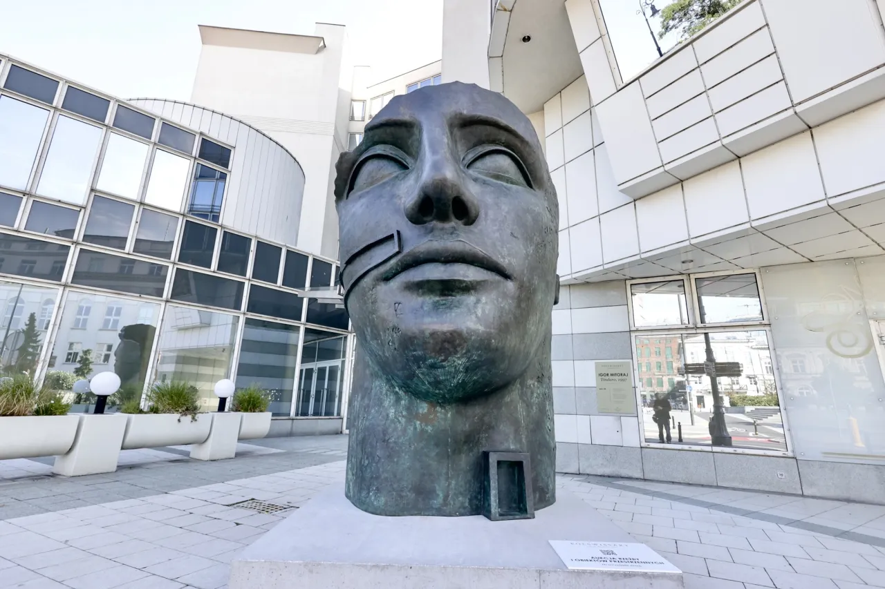 ceny rzeźb Igora Mitoraja na aukcjach