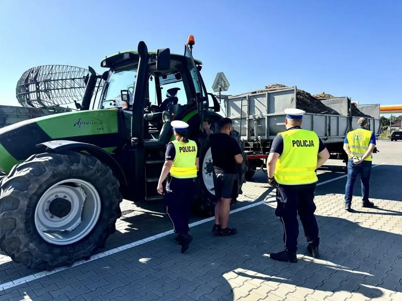 ciągnik policyjna kontrola mandat